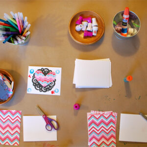 Valentines-Card-Table-set-up